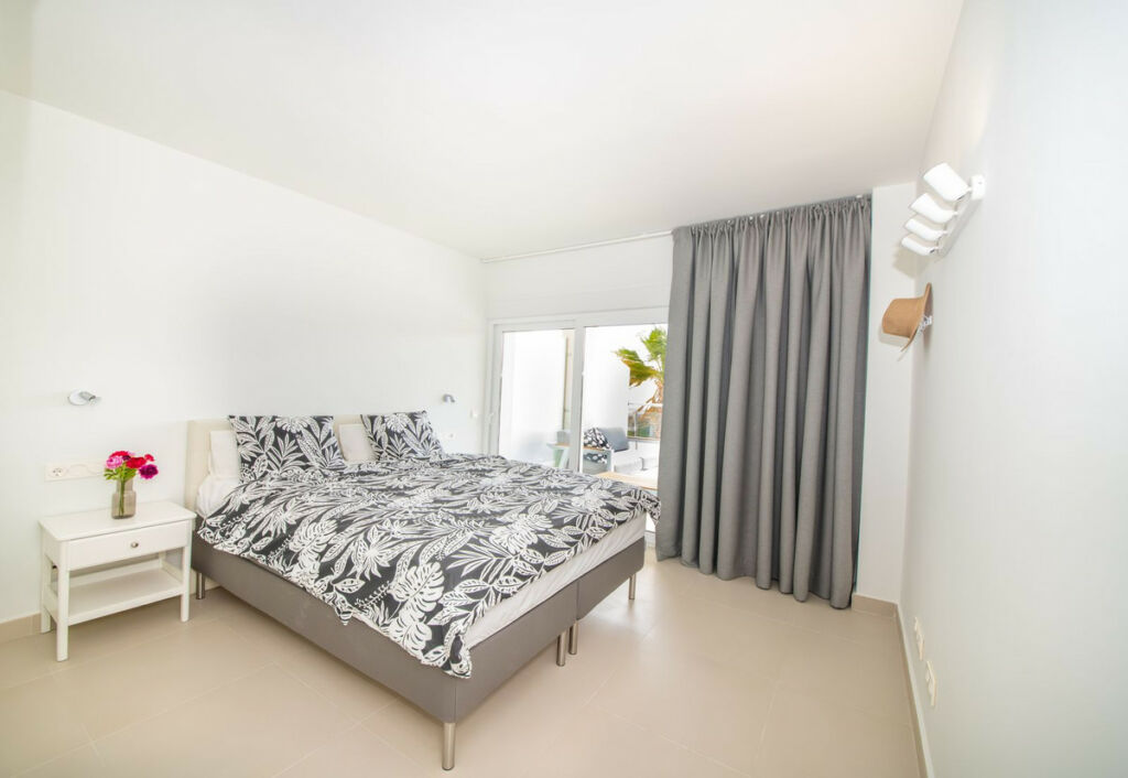 Ground Floor Apartment Carvajal Málaga - image 27