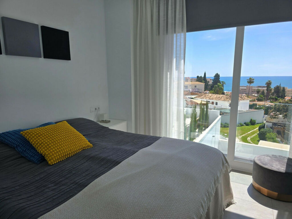 Detached Villa Torreblanca Málaga - image 28