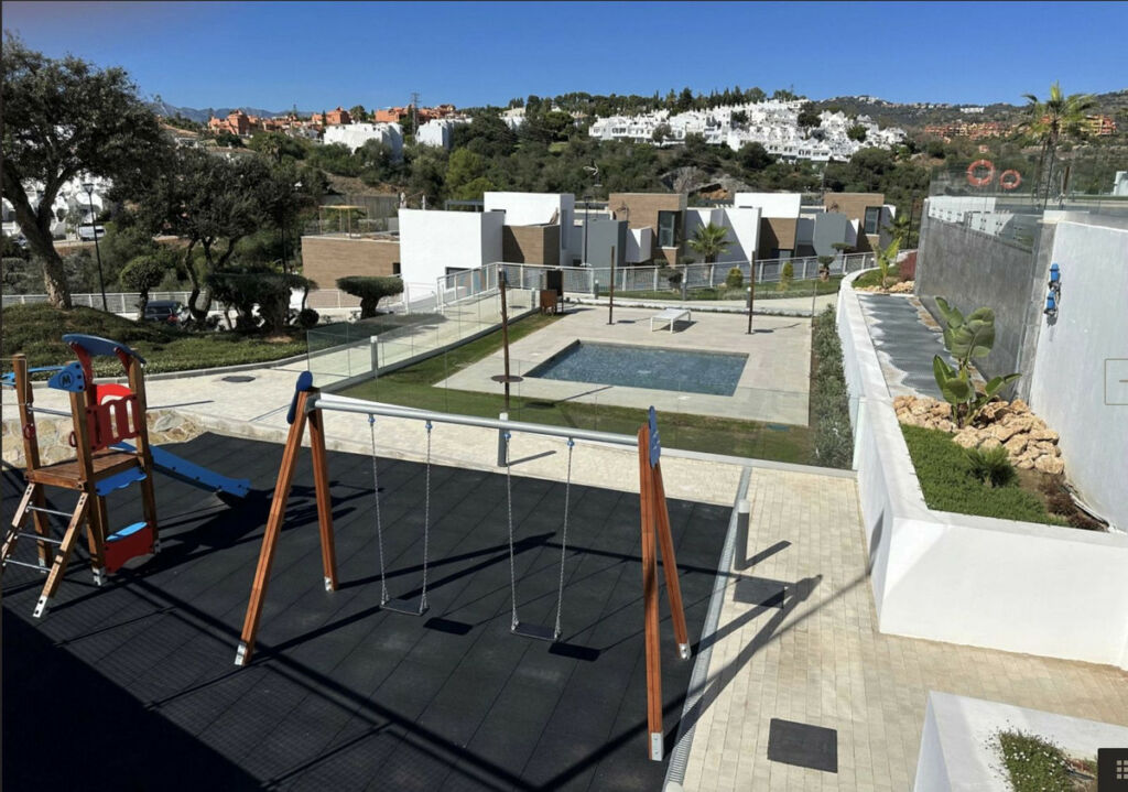 Penthouse Duplex Cabopino Málaga - image 23