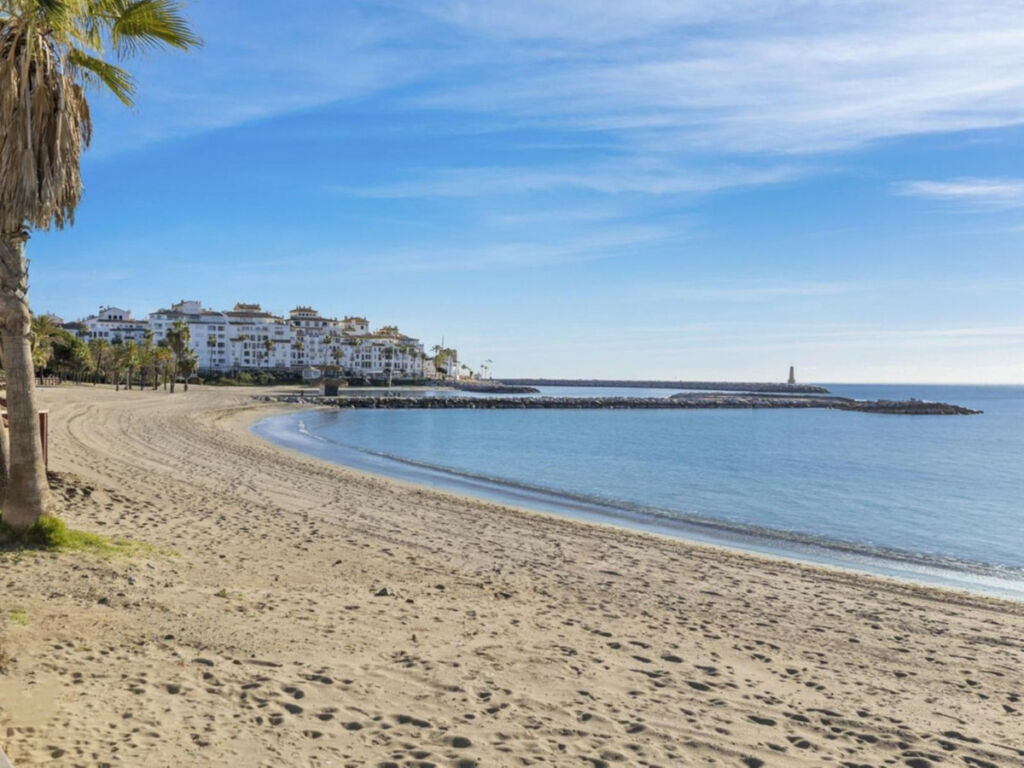 Penthouse Duplex Puerto Banús Málaga - image 28