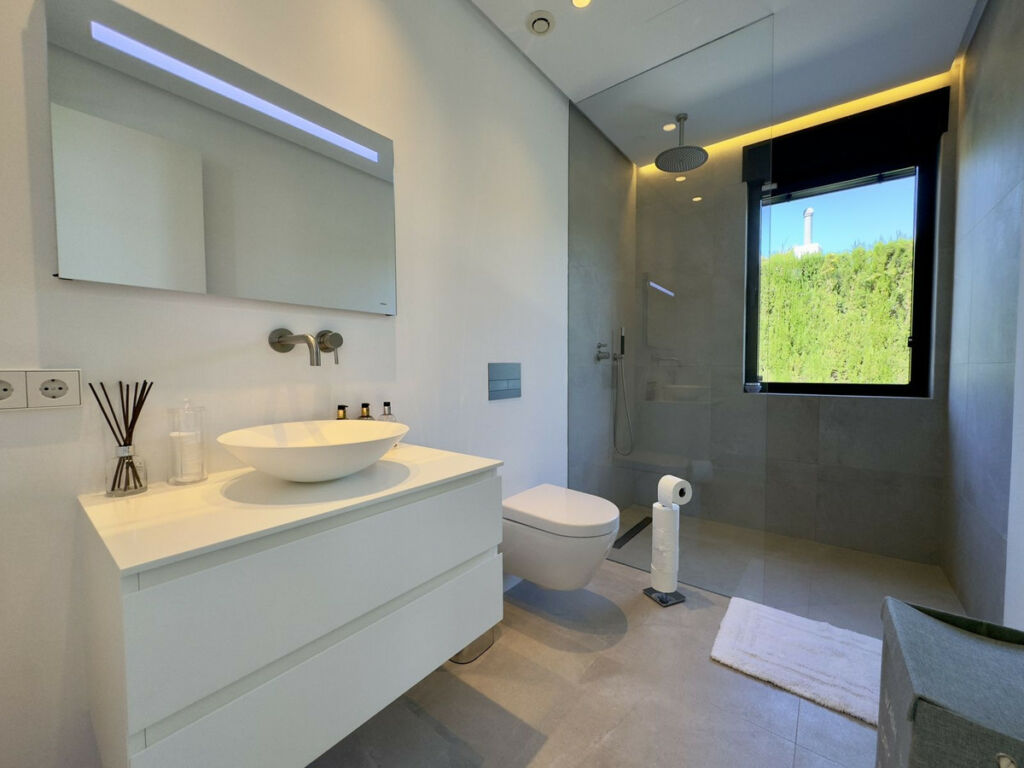 Detached Villa Los Monteros Málaga - image 27