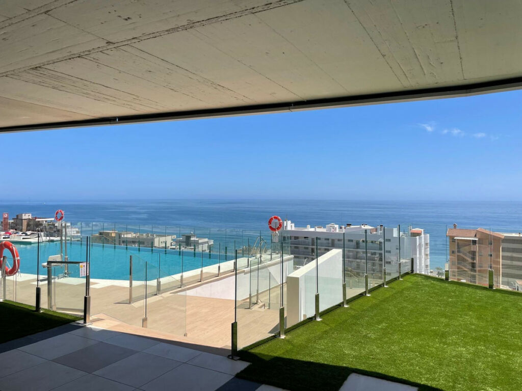 Middle Floor Apartment Carvajal Málaga - image 28