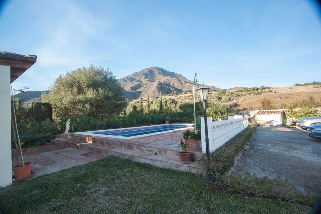 Finca - Cortijo Estepona Málaga - image 28