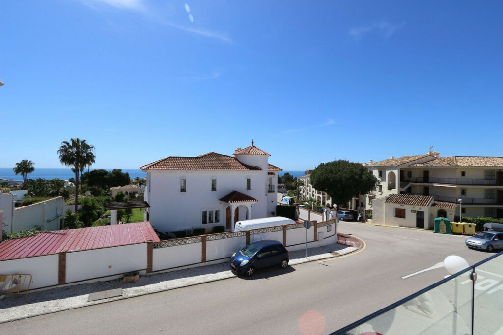 Detached Villa Riviera del Sol Málaga - image 25