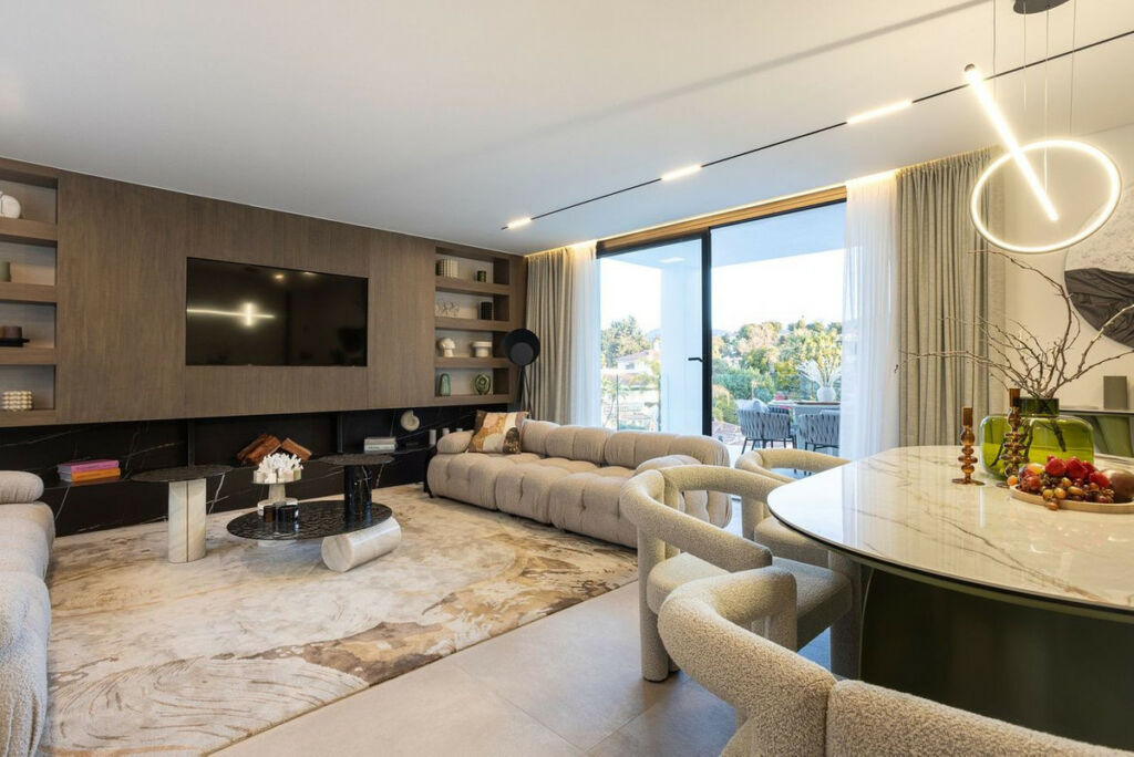 Detached Villa Marbella Málaga - image 28