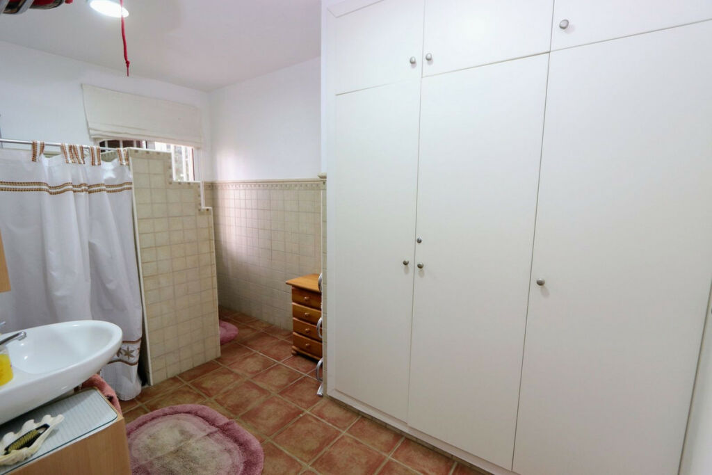 Detached Villa Cabo Roig Alicante - image 28