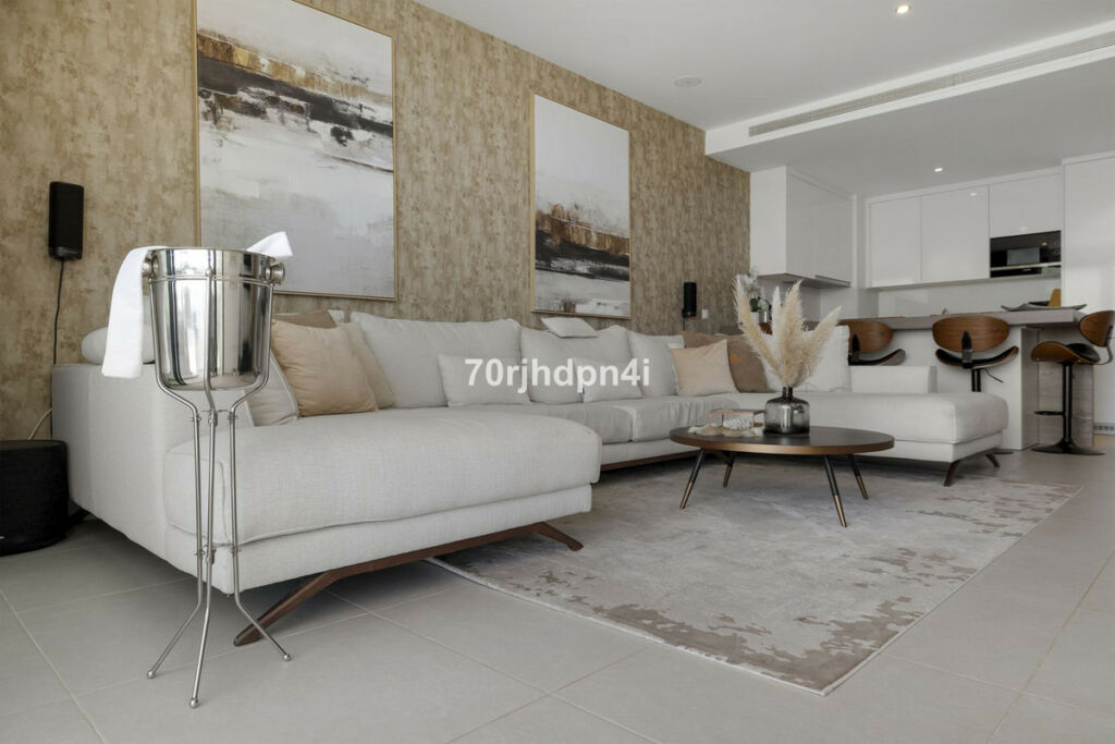 Middle Floor Apartment Estepona Málaga - image 28