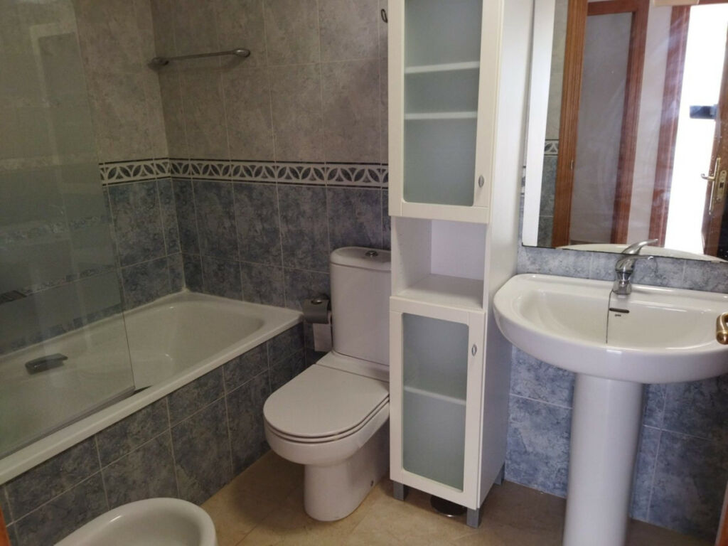 Middle Floor Apartment Benidorm Alicante - image 28