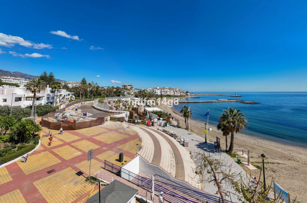 Middle Floor Apartment Puerto Banús Málaga - image 28