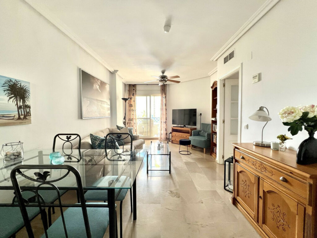 Middle Floor Apartment Estepona Málaga - image 28
