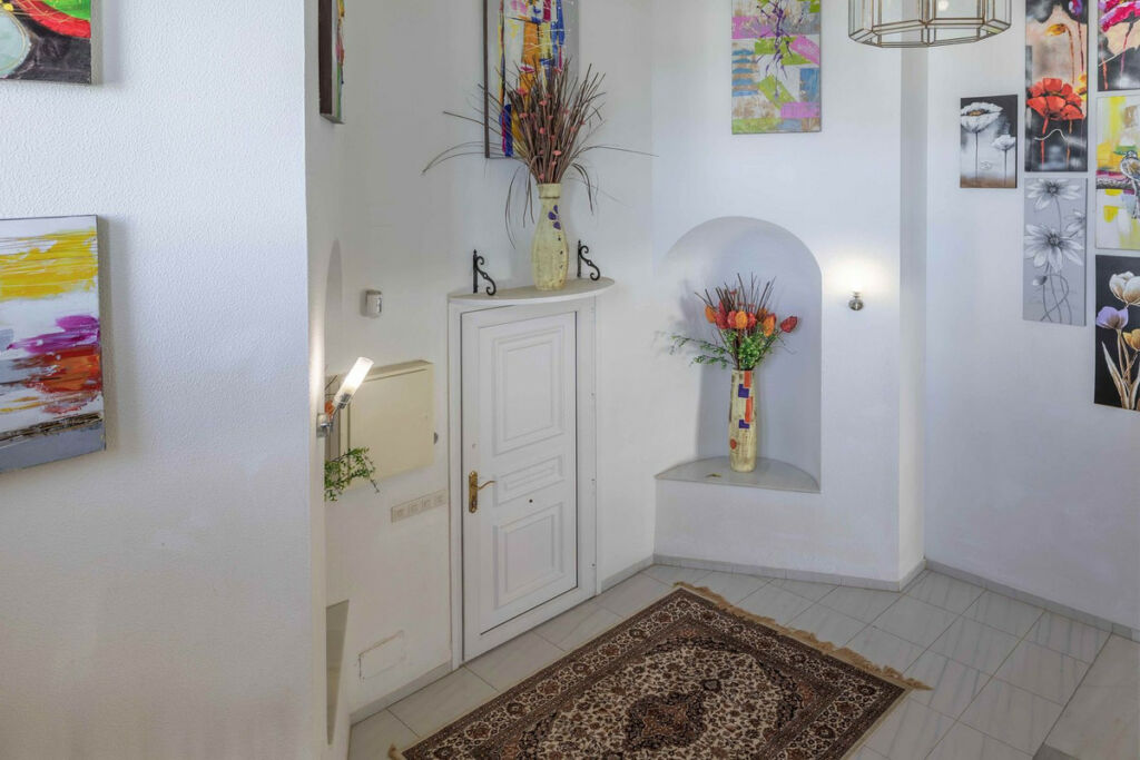 Detached Villa Estepona Málaga - image 29