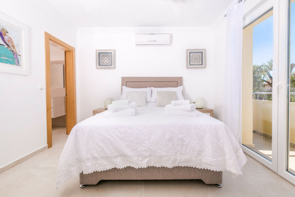 Detached Villa Javea Alicante - image 3