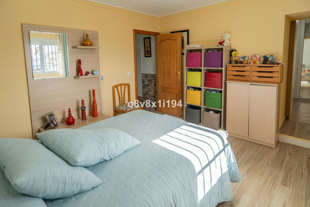 Detached Villa Macharaviaya Málaga - image 29