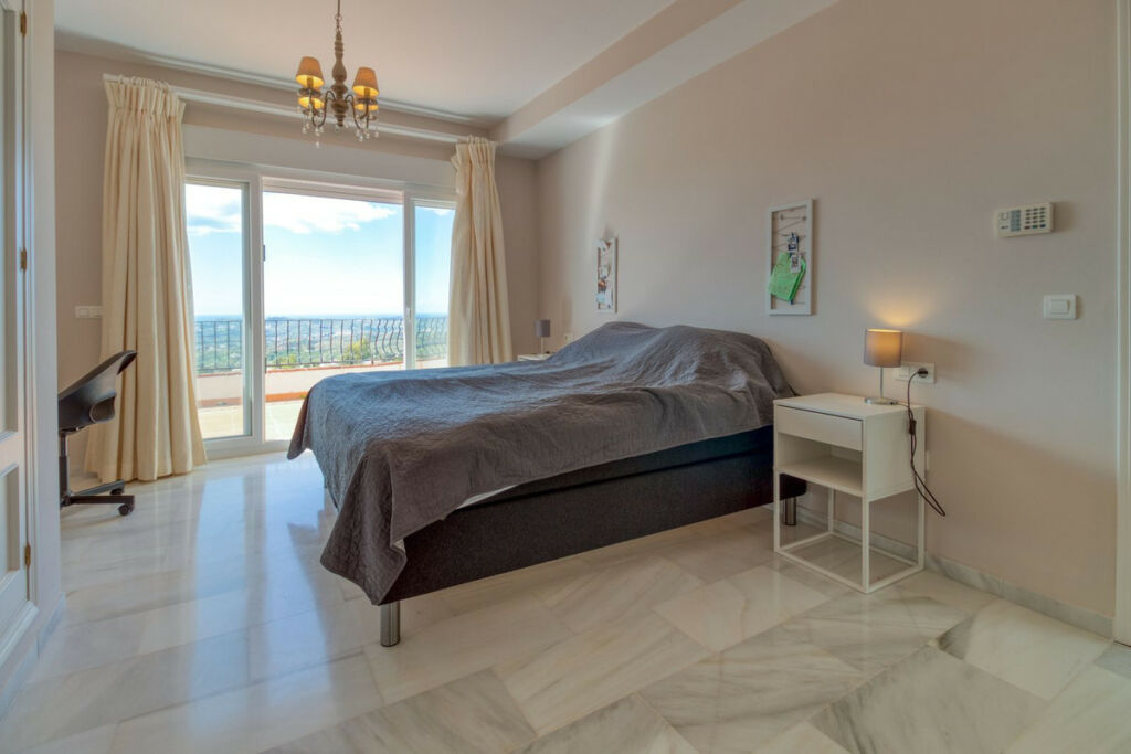 Detached Villa Mijas Málaga - image 28