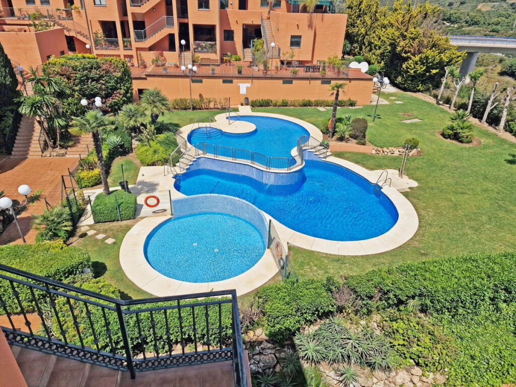 Penthouse Elviria Málaga - image 28