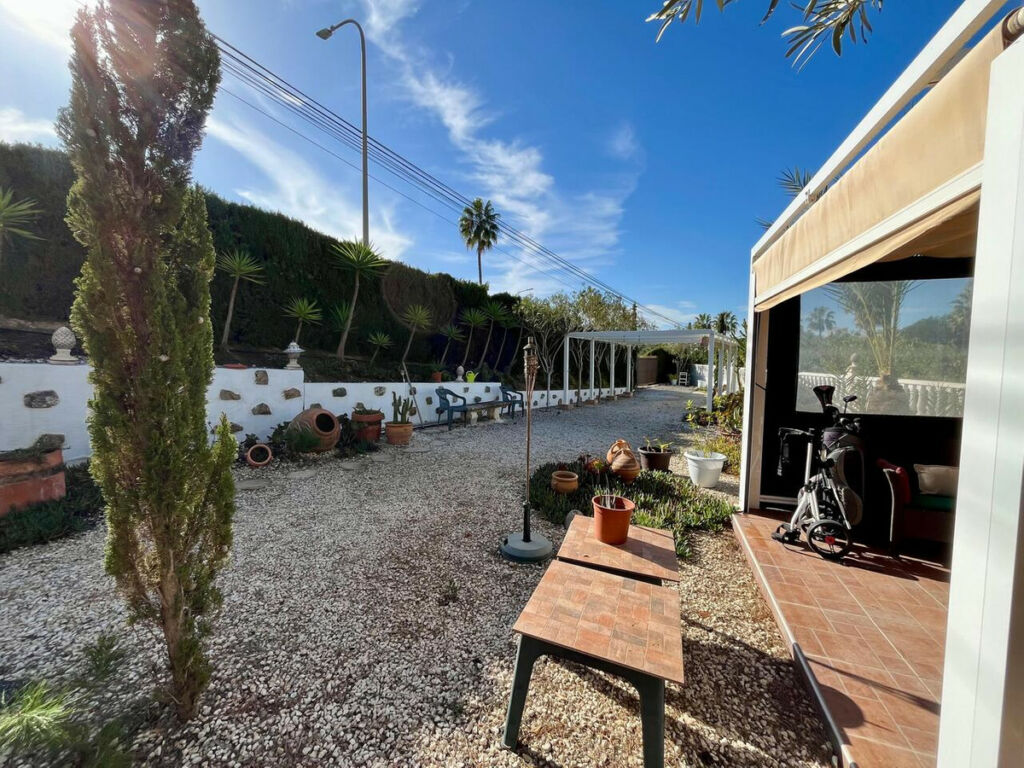 Detached Villa Villamartin Alicante - image 29