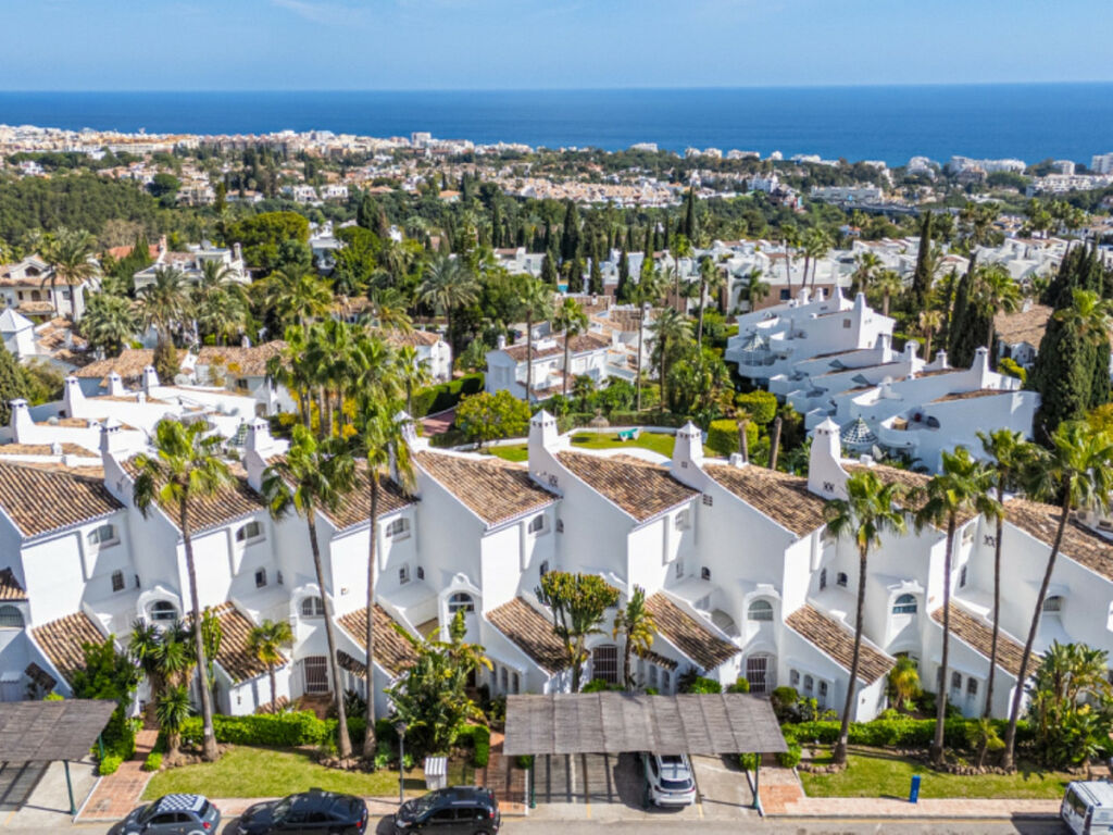 Townhouse Sierra Blanca Málaga - image 29