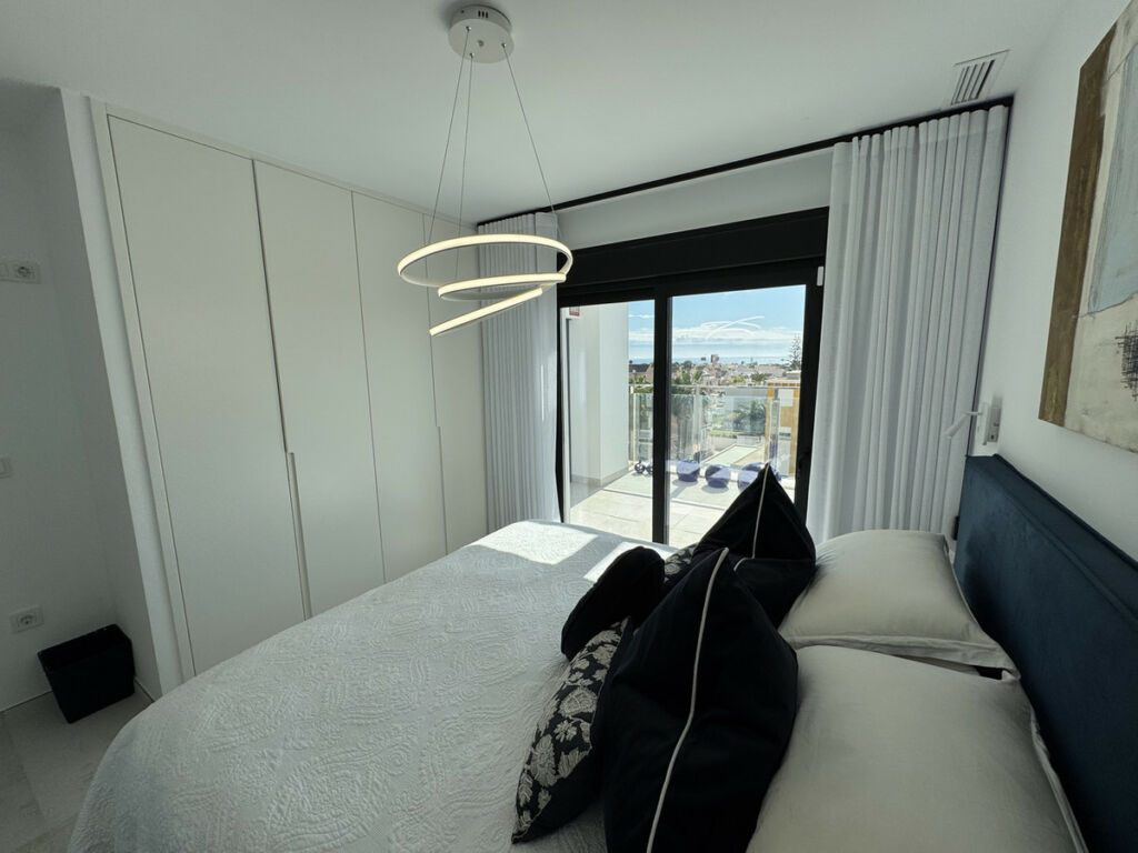 Penthouse Playa Flamenca Alicante - image 29
