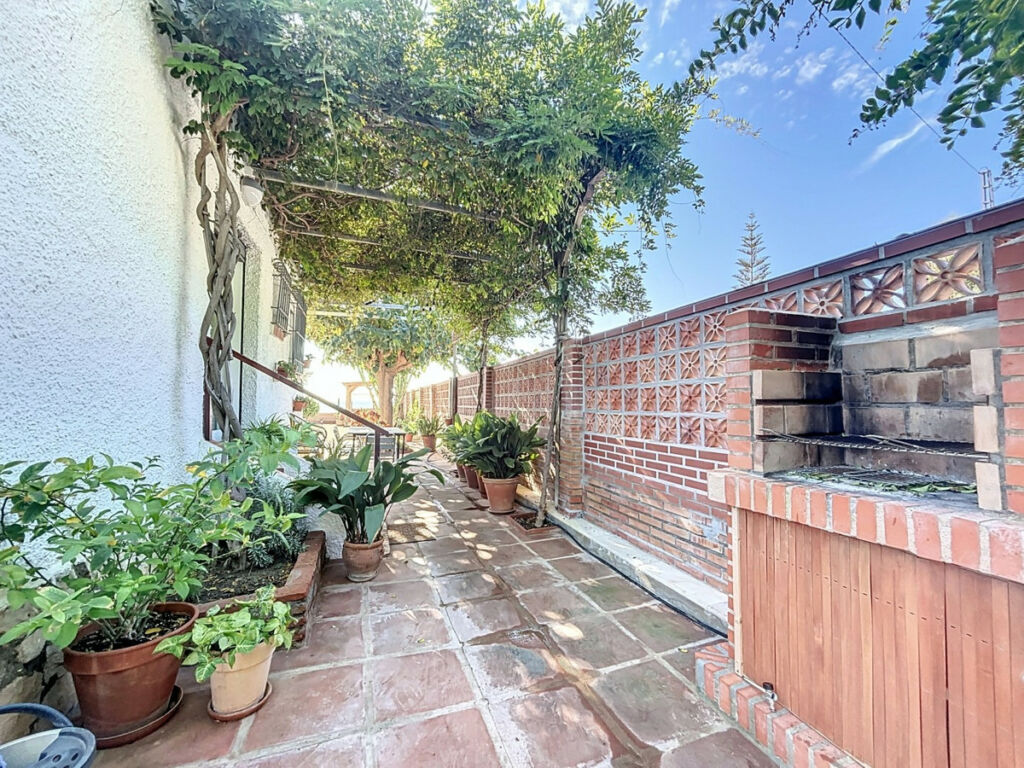Detached Villa Almayate Málaga - image 30