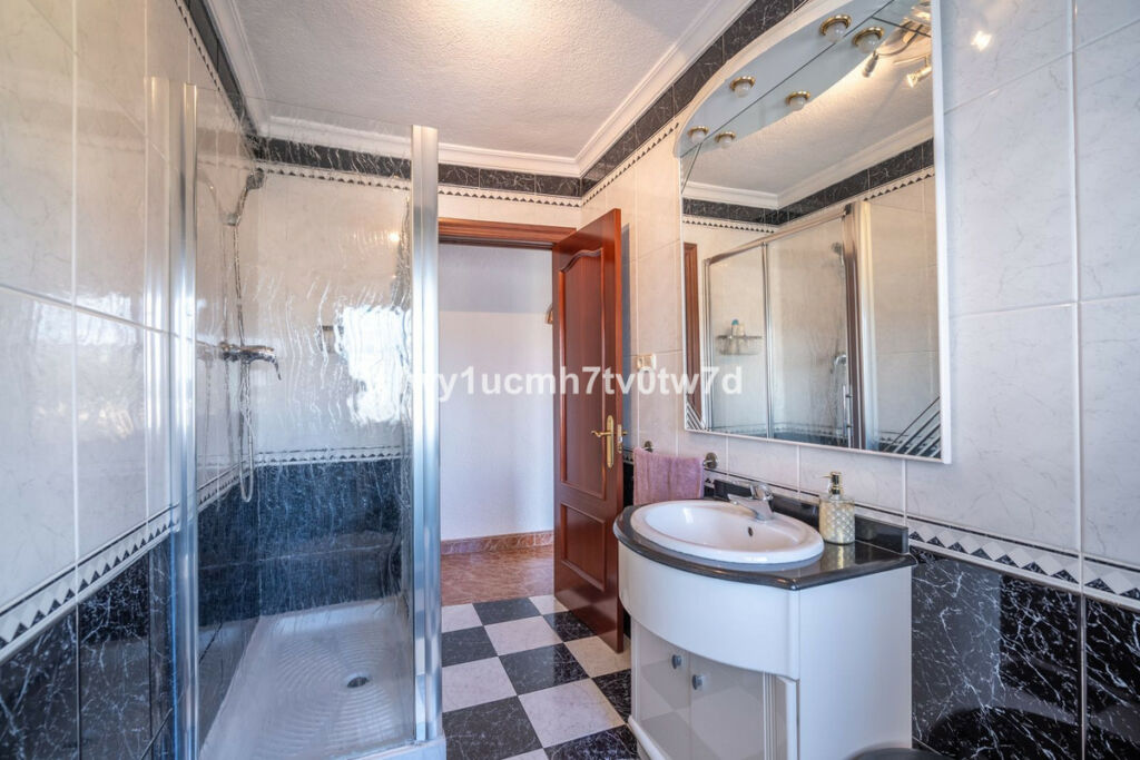 Detached Villa Málaga Málaga - image 29