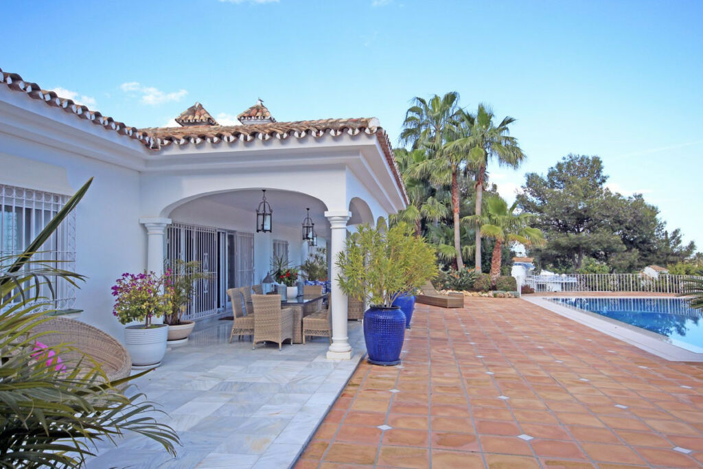 Detached Villa Benahavís Málaga - image 24