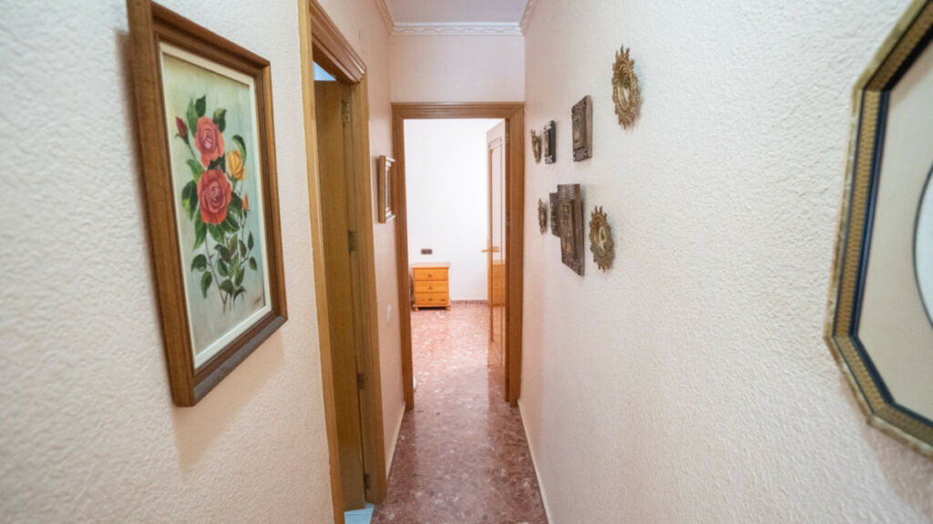 Middle Floor Apartment Torrevieja Alicante - image 29
