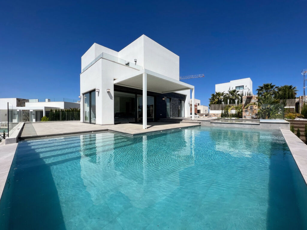 Detached Villa Las Colinas Golf Alicante - image 3
