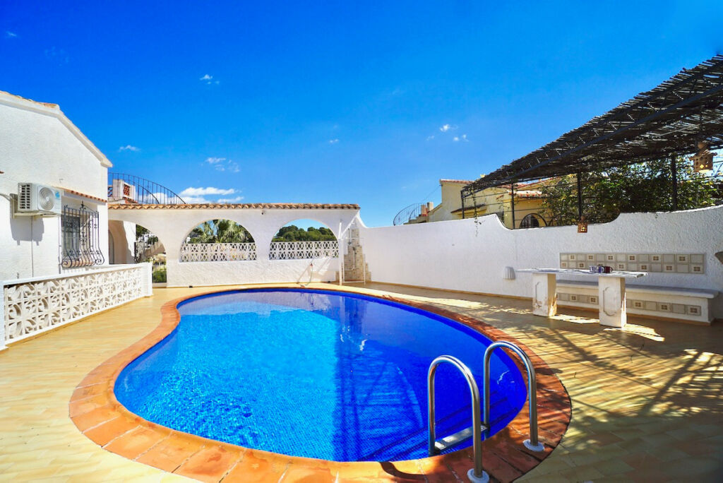 Detached Villa Benissa Alicante - image 3