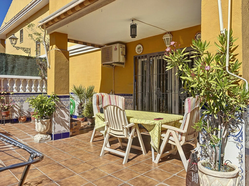 Semi-Detached House Torre del Mar Málaga - image 3