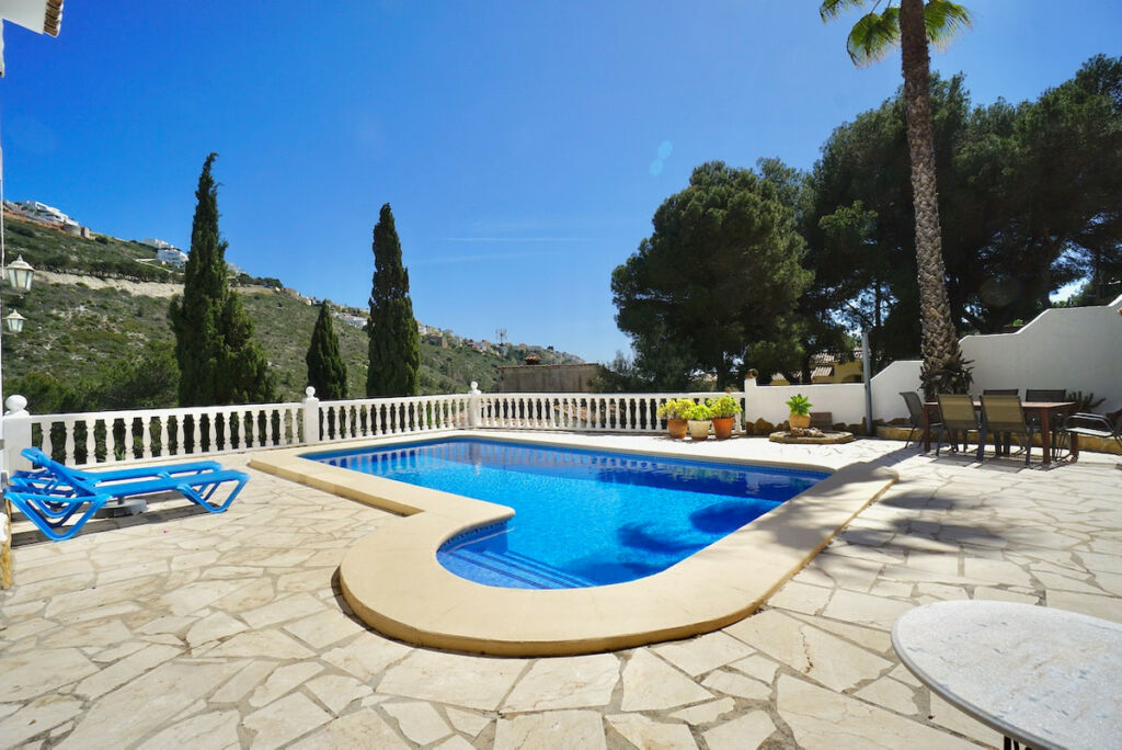 Detached Villa Benitachell Alicante - image 3