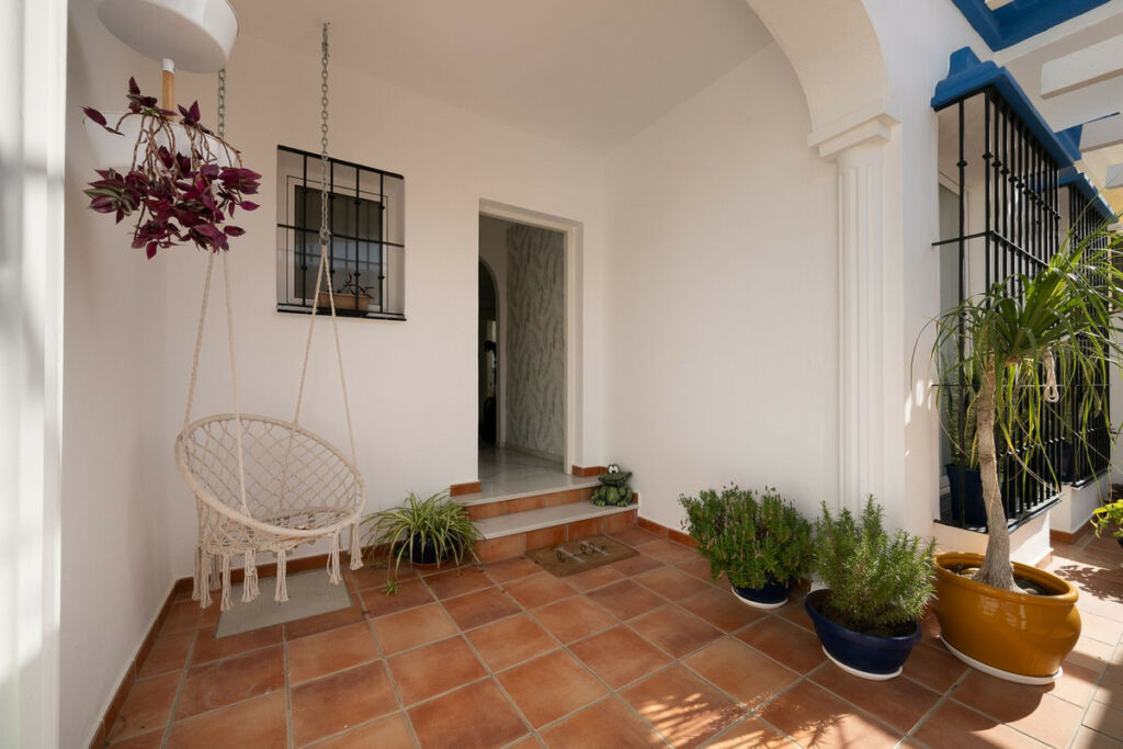 Townhouse Fuengirola Málaga - image 3