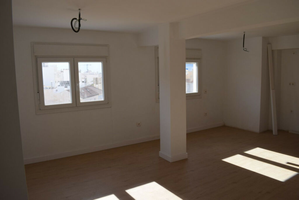 Middle Floor Apartment Málaga Centro Málaga - image 3
