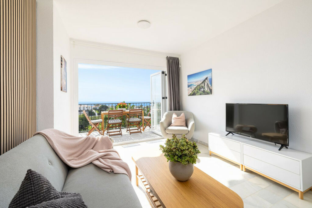 Top Floor Apartment El Faro Málaga