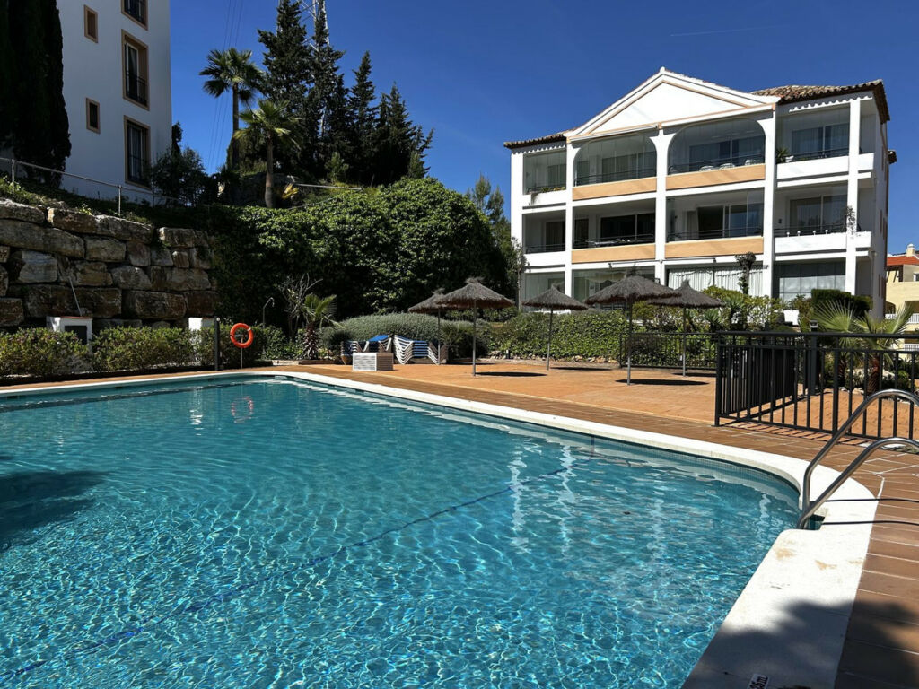 Top Floor Apartment Miraflores Málaga - image 3
