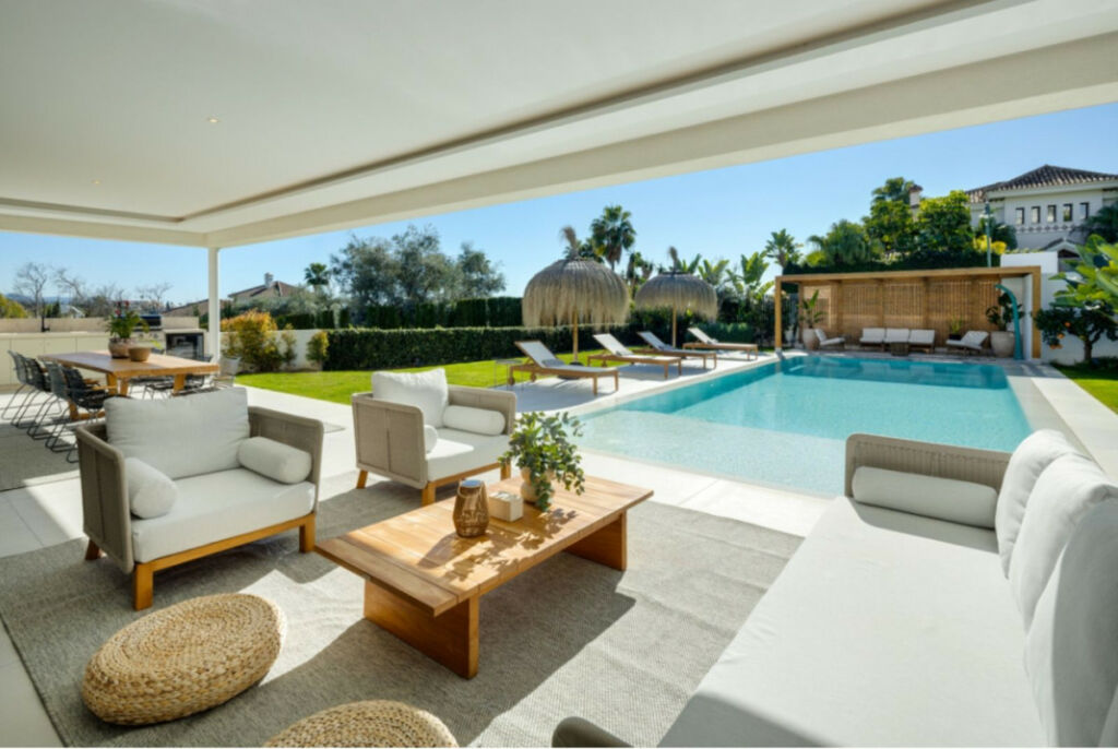 Detached Villa Marbella Málaga - image 3