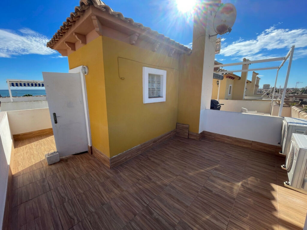 Townhouse Torrevieja Alicante - image 4