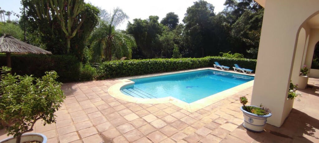 Detached Villa Sotogrande Alto Cádiz - image 3