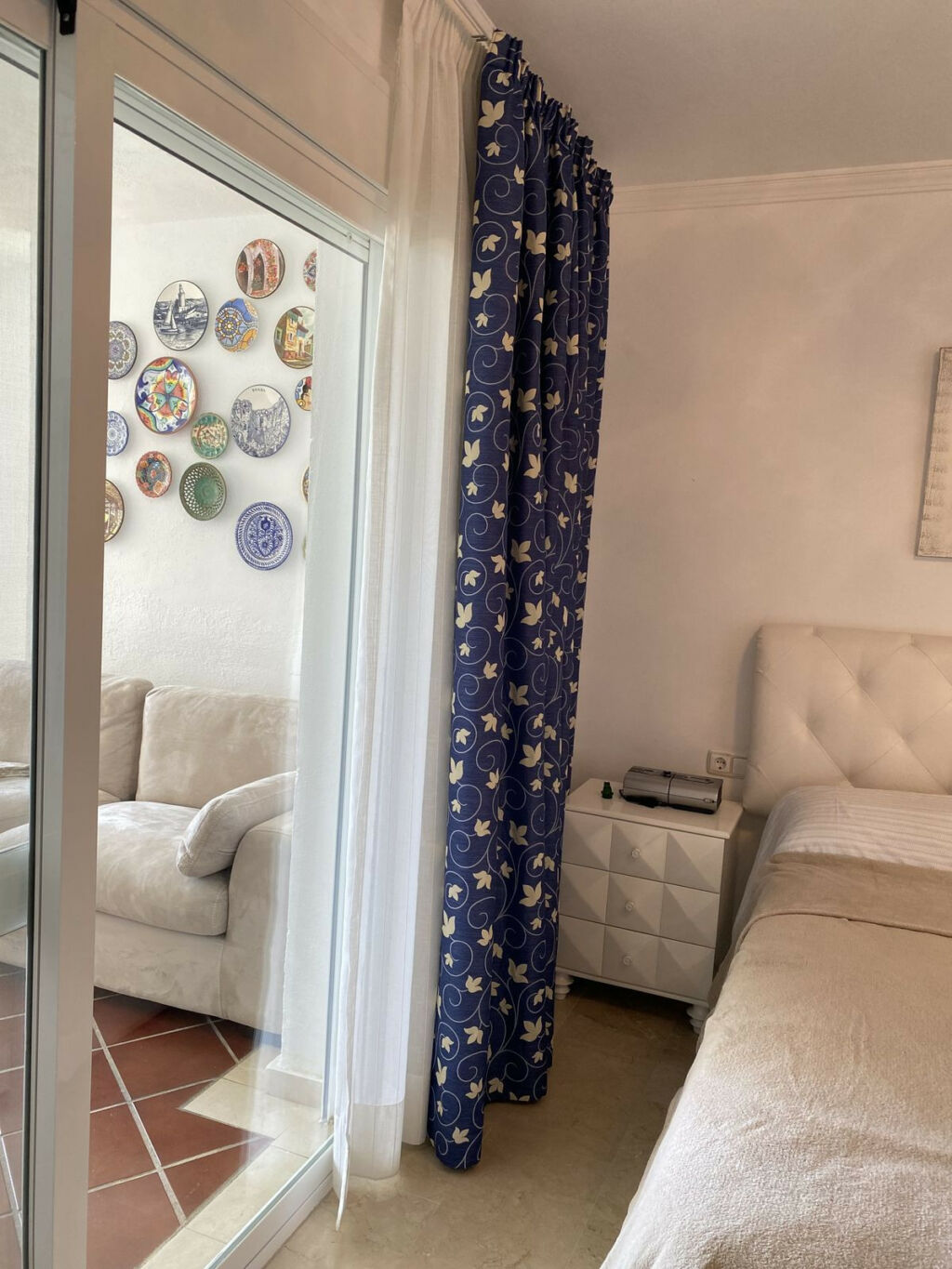 Middle Floor Apartment Puerto Banús Málaga - image 3