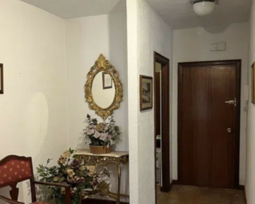 Middle Floor Apartment Marbella Málaga - image 2
