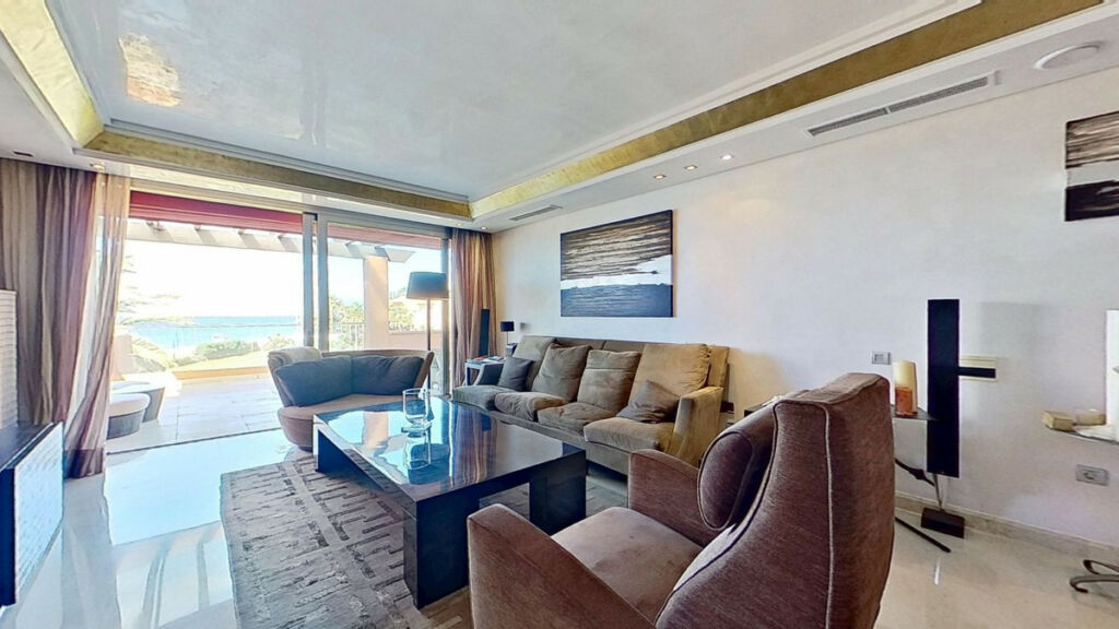 Penthouse Los Monteros Málaga - image 3
