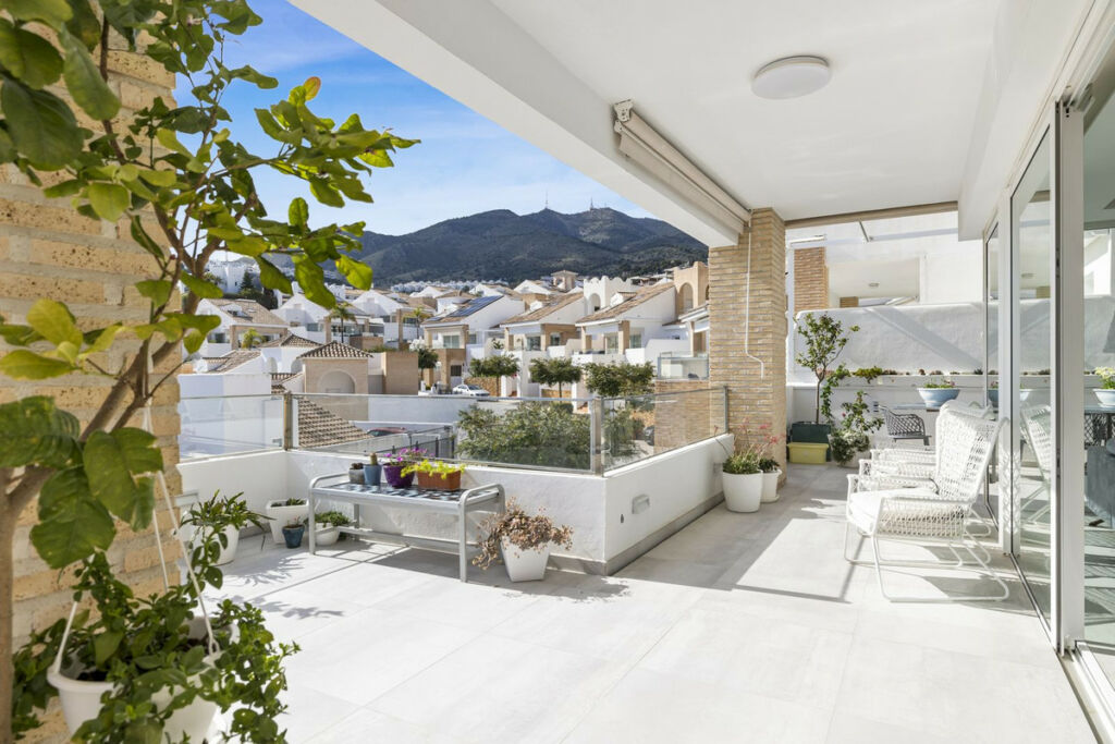 Detached Villa Benalmadena Málaga - image 3