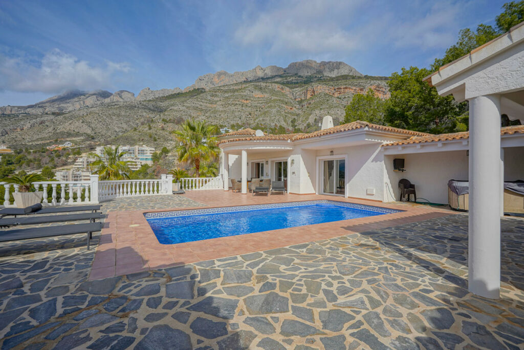 Detached Villa Altea Alicante - image 3