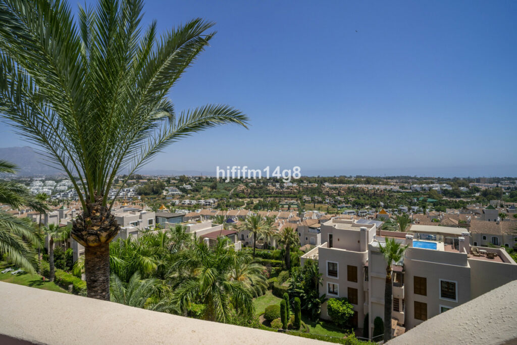 Penthouse Duplex Estepona Málaga - image 3