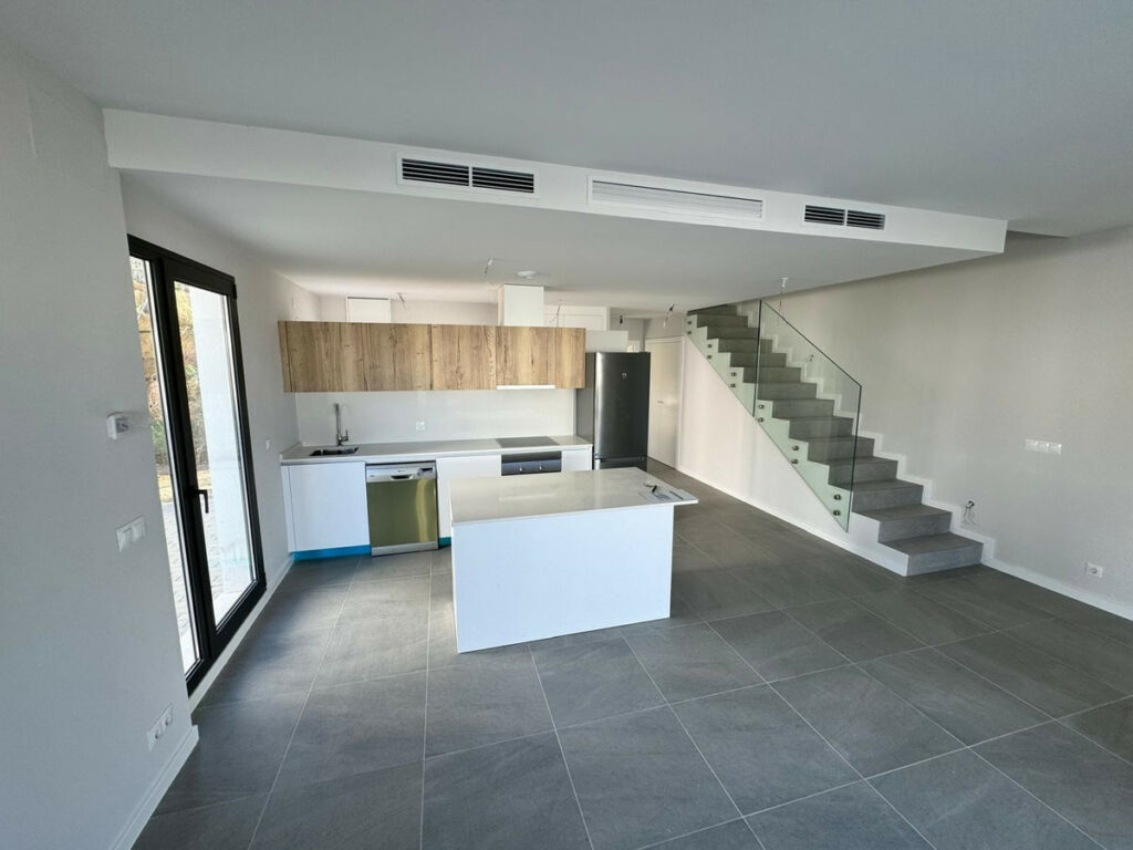 Semi-Detached House Riviera del Sol Málaga - image 4