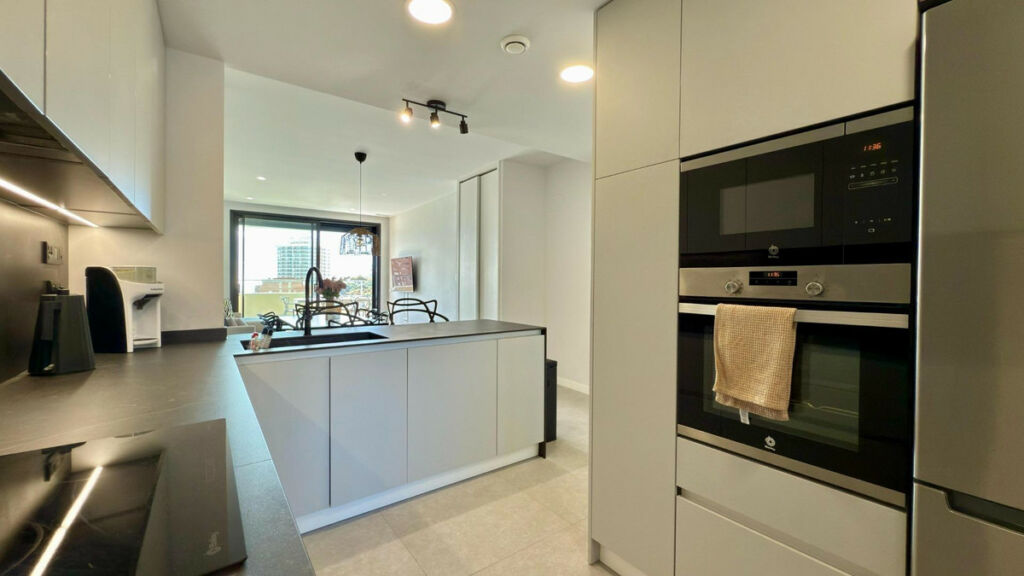 Middle Floor Apartment Finestrat Alicante - image 3