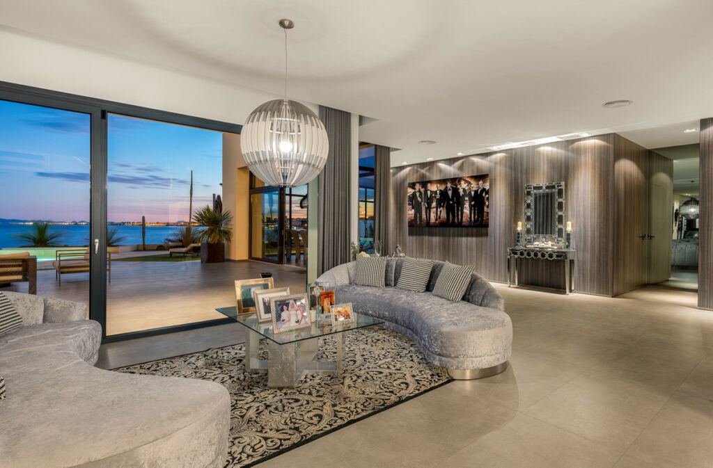 Detached Villa Cabo Roig Alicante - image 7