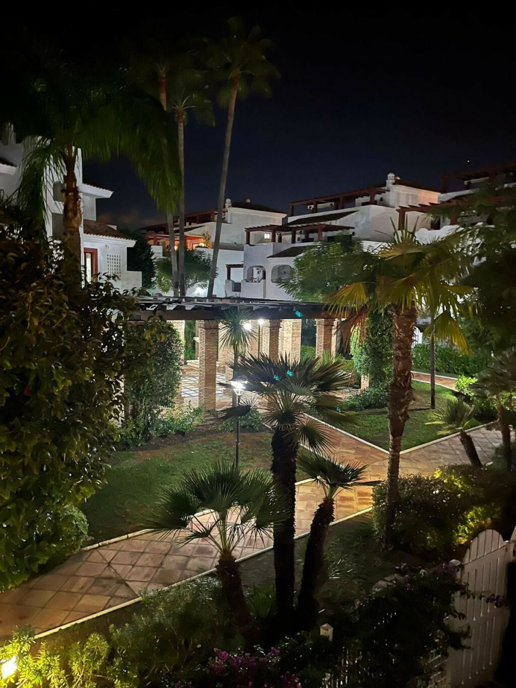Middle Floor Apartment San Pedro de Alcántara Málaga - image 3