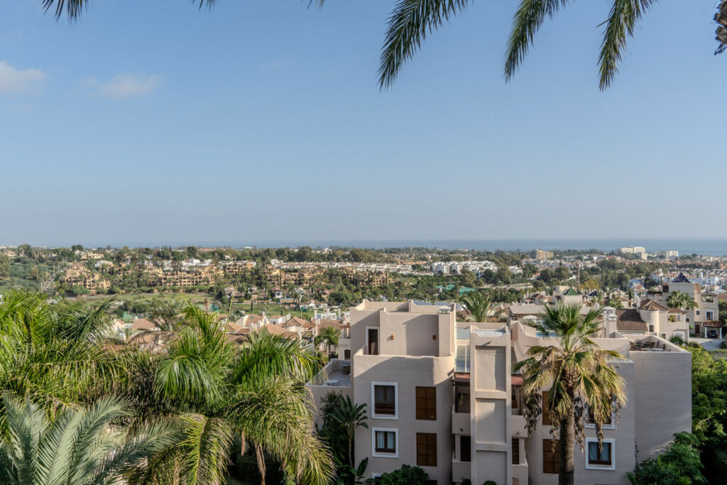 Penthouse Estepona Málaga - image 3