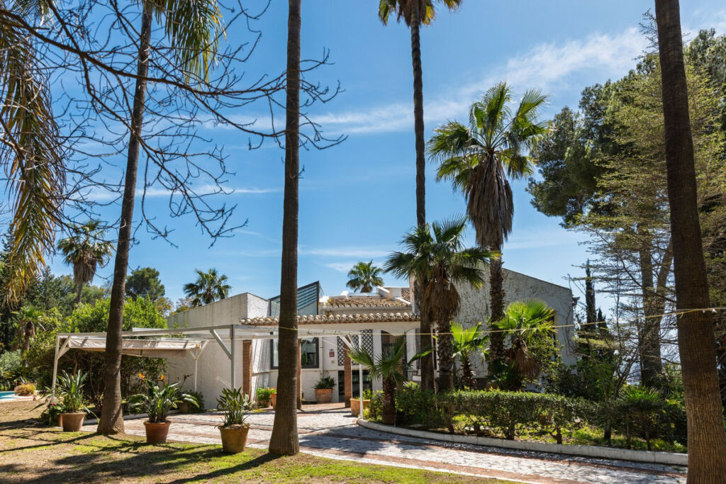 Detached Villa Mijas Málaga - image 3