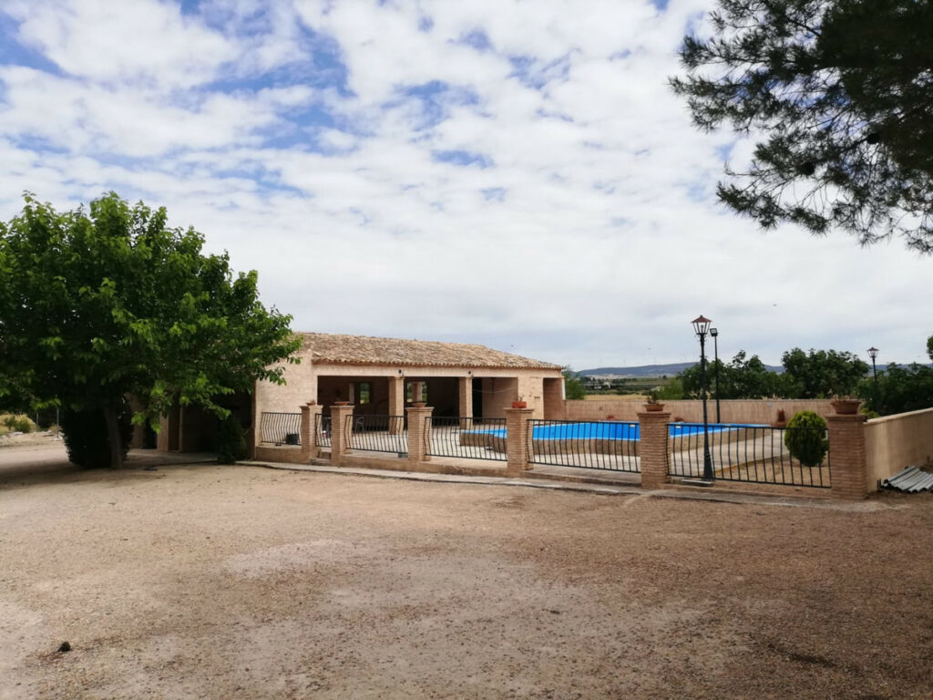 Detached Villa Yecla Murcia - image 3